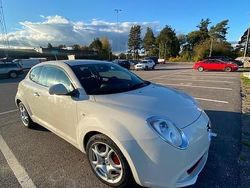 Vit Begagnad 2010 Alfa Romeo MiTo Distinctive Halvkombi | 45 000 kr