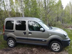 Grå Begagnad 2005 Renault Kangoo Privilege Minibuss | 39 900 kr (Marknadspris)