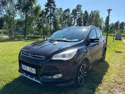 Svart Begagnad 2013 Ford Kuga Titanium X SUV | 89 900 kr (Marknadspris)