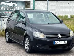 Svart Begagnad 2009 VW Golf Plus Cross Minibuss | 62 600 kr (Marknadspris)
