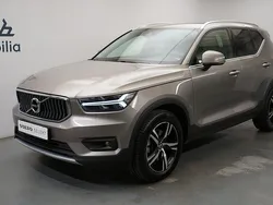 Grå Begagnad 2020 Volvo XC40 Inscription SUV | 324 900 kr (Marknadspris)
