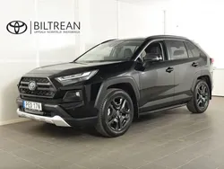 Svart Begagnad 2023 Toyota RAV4 Hybrid SUV | 479 800 kr (Lite dyr)