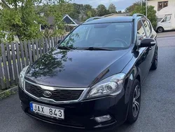 Svart Begagnad 2011 Kia Ceed Sportswagon Kombi | 65 000 kr (Marknadspris)
