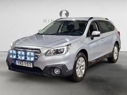 Silver Begagnad 2015 Subaru Outback Kombi | 124 900 kr (Marknadspris)