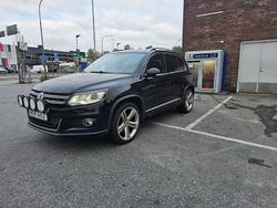 Svart Begagnad 2016 VW Tiguan Sportline SUV | 123 000 kr (Marknadspris)