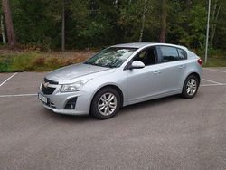 Grå Begagnad 2014 Chevrolet Cruze Halvkombi | 25 000 kr