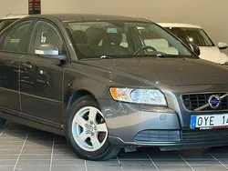 Grå Begagnad 2011 Volvo S40 Sedan | 93 900 kr (Dyr)