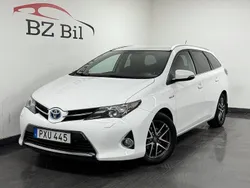 Vit Begagnad 2015 Toyota Auris Touring Sports Edition Kombi | 144 900 kr (Marknadspris)