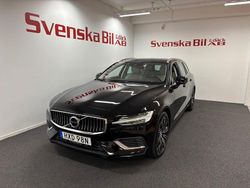 Svart Begagnad 2021 Volvo V60 Inscription Kombi | 269 000 kr (Marknadspris)