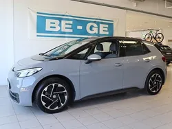 Grå Begagnad 2022 VW ID.3 Pro Performance Halvkombi | 239 900 kr (Superpris)