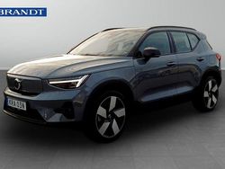 Grå Begagnad 2023 Volvo XC40 Plus SUV | 349 900 kr