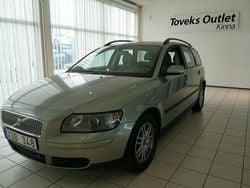 Ljusgrön (grön) Begagnad 2006 Volvo V50 Kombi | 14 900 kr (Marknadspris)