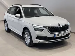 Vit (moon white metallic) Begagnad 2023 Skoda Kamiq Ambition SUV | 219 900 kr (Superpris)