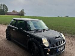 Begagnad 2004 Mini Cooper S Halvkombi | 34 000 kr (Marknadspris)