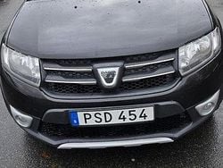 Svart Begagnad 2014 Dacia Sandero Stepway Halvkombi | 47 000 kr (Bra pris)