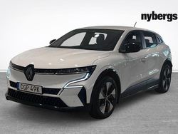 Vit Begagnad 2023 Renault Mégane Equilibre Halvkombi | 259 000 kr (Marknadspris)