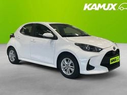 Vit Begagnad 2023 Toyota Yaris Active Halvkombi | 209 800 kr (Dyr)