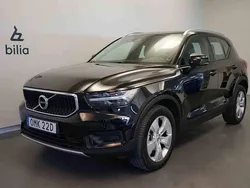 Svart Begagnad 2022 Volvo XC40 SUV | 299 500 kr