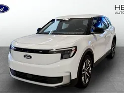 Vit (white) Ny 2025 Ford Explorer Business Edition SUV | 510 900 kr (Marknadspris)