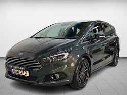 Grön Begagnad 2016 Ford S-MAX Business Edition Minibuss | 179 900 kr (Marknadspris)