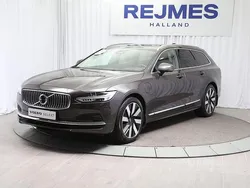 Grå Begagnad 2024 Volvo V90 Plus Kombi | 559 500 kr (Lite dyr)