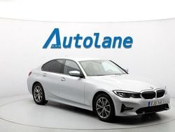 Silver (silver metallic ) Begagnad 2020 BMW 320 Shadowline Sedan | 269 900 kr (Bra pris)