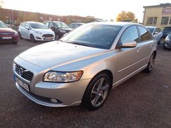Ljusgrå (grå) Begagnad 2012 Volvo S40 Momentum Sedan | 69 900 kr (Lite dyr)