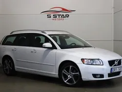 Vit Begagnad 2012 Volvo V50 Momentum Kombi | 74 900 kr (Lite dyr)