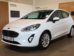Vit Begagnad 2018 Ford Fiesta Titanium Halvkombi | 124 900 kr (Marknadspris)