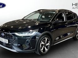 Svart (black) Begagnad 2022 Ford Focus Active Halvkombi | 189 900 kr (Bra pris)