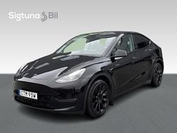 Svart Begagnad 2022 Tesla Model Y Long Range AWD SUV | 389 900 kr (Marknadspris)