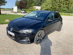 Svart Begagnad 2018 VW Polo Halvkombi | 85 000 kr (Marknadspris)