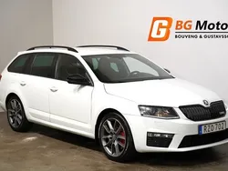Vit Begagnad 2014 Skoda Octavia RS Kombi | 119 900 kr (Marknadspris)