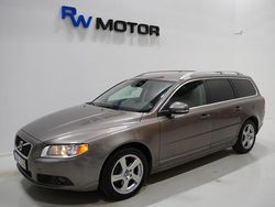 Grå Begagnad 2011 Volvo V70 Summum Kombi | 99 800 kr (Marknadspris)