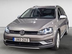 Grå Begagnad 2016 VW Golf Alltrack Kombi | 149 900 kr (Marknadspris)