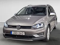 Grå Begagnad 2016 VW Golf Alltrack Kombi | 154 900 kr (Marknadspris)