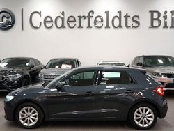 Grå Begagnad 2021 Audi A1 Sportback Halvkombi | 199 800 kr (Marknadspris)