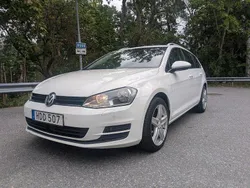 Vit Begagnad 2016 VW Golf VII Kombi | 70 000 kr (Bra pris)