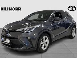 Mörkgrå Begagnad 2022 Toyota C-HR Edition SUV | 254 900 kr (Marknadspris)