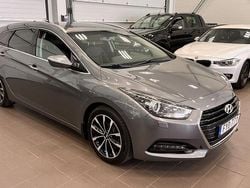Silver (gråmetallic) Begagnad 2015 Hyundai i40 Kombi | 119 500 kr (Marknadspris)