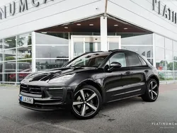 Svart Begagnad 2024 Porsche Macan SUV | 869 000 kr