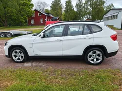 Vit Begagnad 2011 BMW X1 SUV | 68 800 kr (Marknadspris)