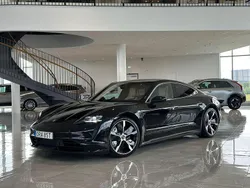 Svart Begagnad 2021 Porsche Taycan Turbo Sedan | 829 000 kr