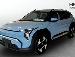 Blå (blue) Ny 2025 Kia EV3 Plus SUV | 539 300 kr (Lite dyr)