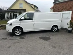 Vit Begagnad 2013 VW T5 Van | 128 000 kr (Marknadspris)