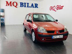 Röd Begagnad 2005 Renault Clio II Halvkombi | 29 900 kr (Marknadspris)