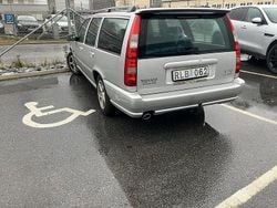Lgrå Begagnad 2000 Volvo V70 Kombi | 20 000 kr (Bra pris)