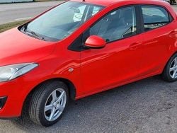 Röd Begagnad 2012 Mazda 2 Halvkombi | 78 000 kr (Lite dyr)