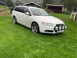 Vit Begagnad 2010 Volvo V70 Momentum Kombi | 45 000 kr (Lite dyr)