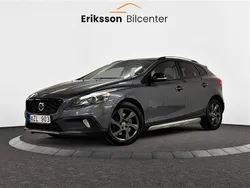 Grå Begagnad 2013 Volvo V40 CC Kombi | 129 900 kr (Marknadspris)